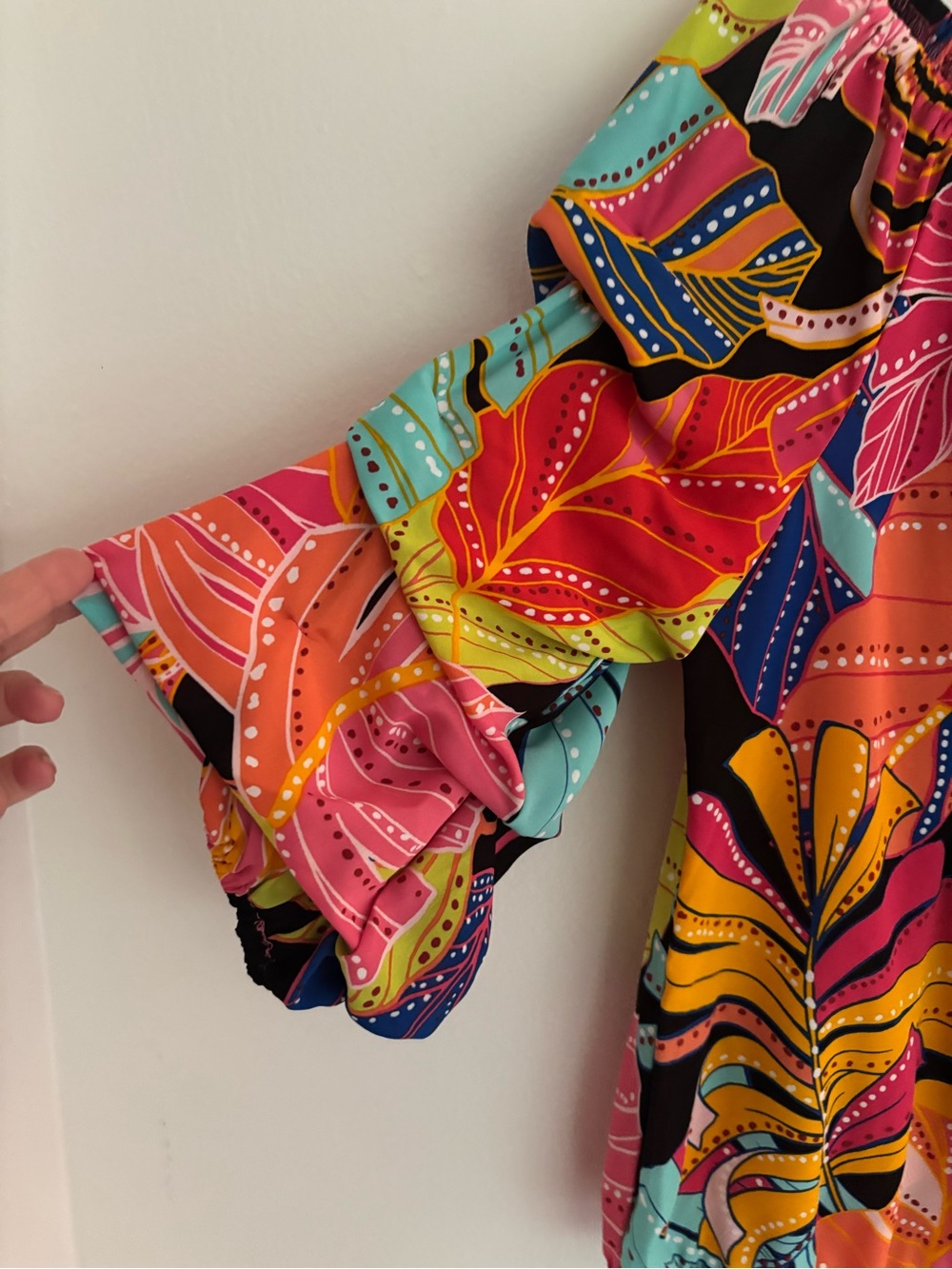 CeCe multicolor blouse - Picture 2 of 7